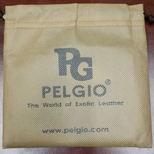 Pelgio stingray passport cover
